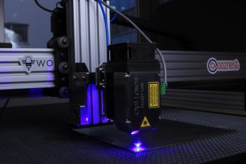 Dịch Vụ Gia Công Kim Loại Tấm Công Nghệ Cao: Ưu Thế Vượt Trội Của Cắt Laser Fiber Vật Liệu Dày tại Cơ Khí Nhật Nam
